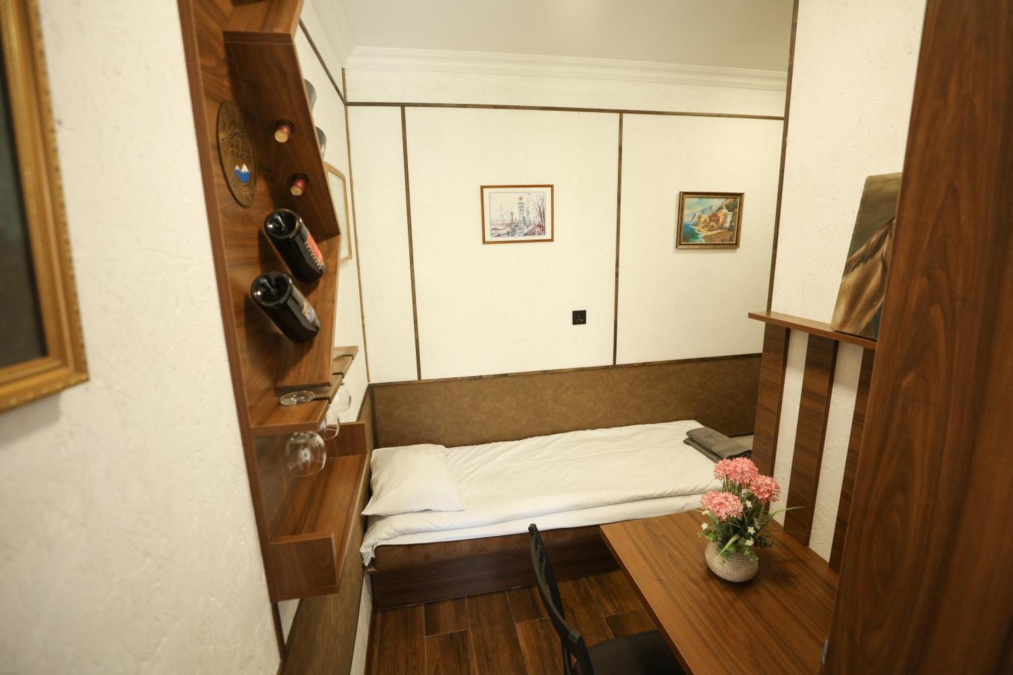 U Ashota Hotel Ереван Екстериор снимка