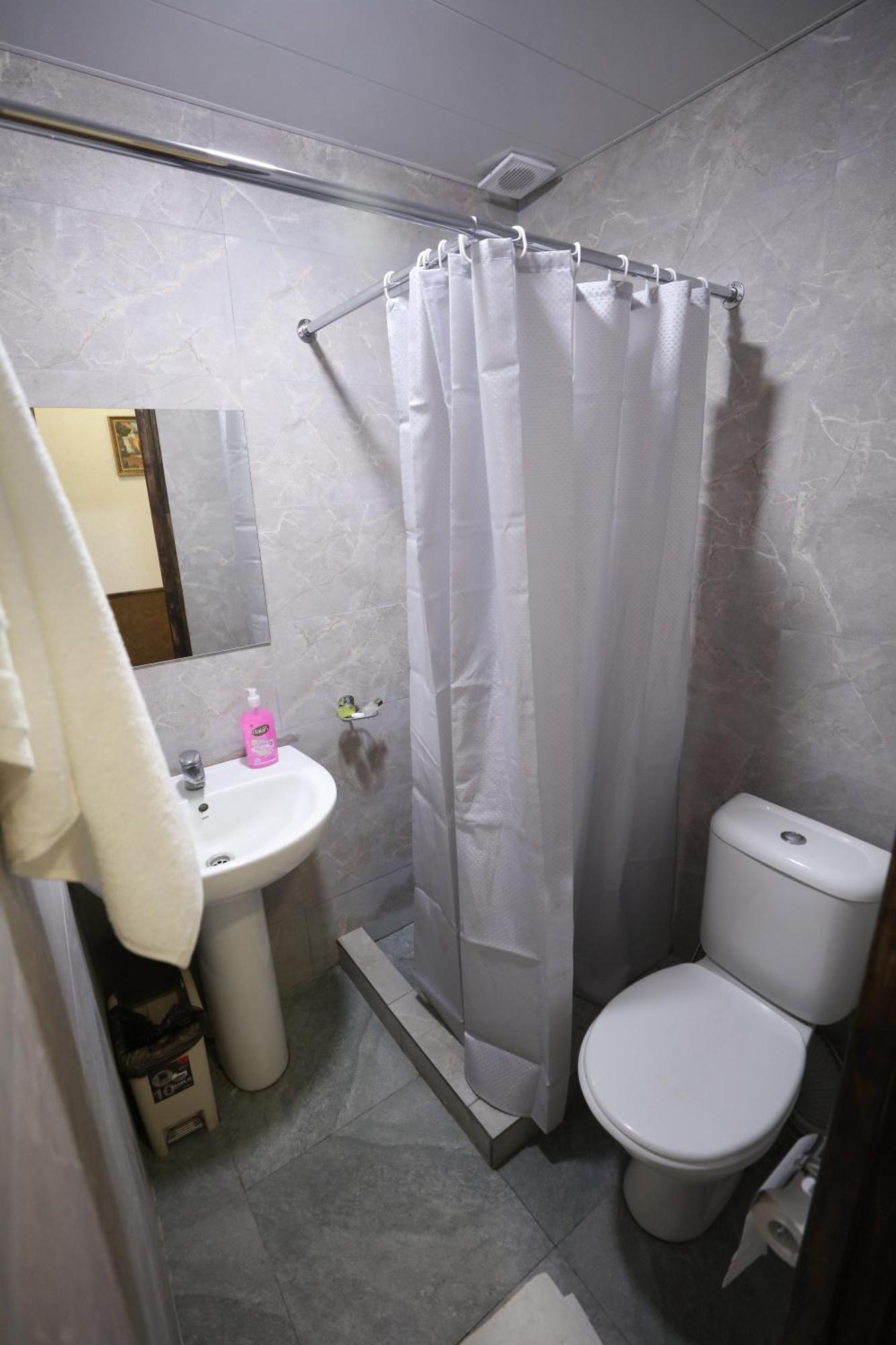 U Ashota Hotel Ереван Екстериор снимка