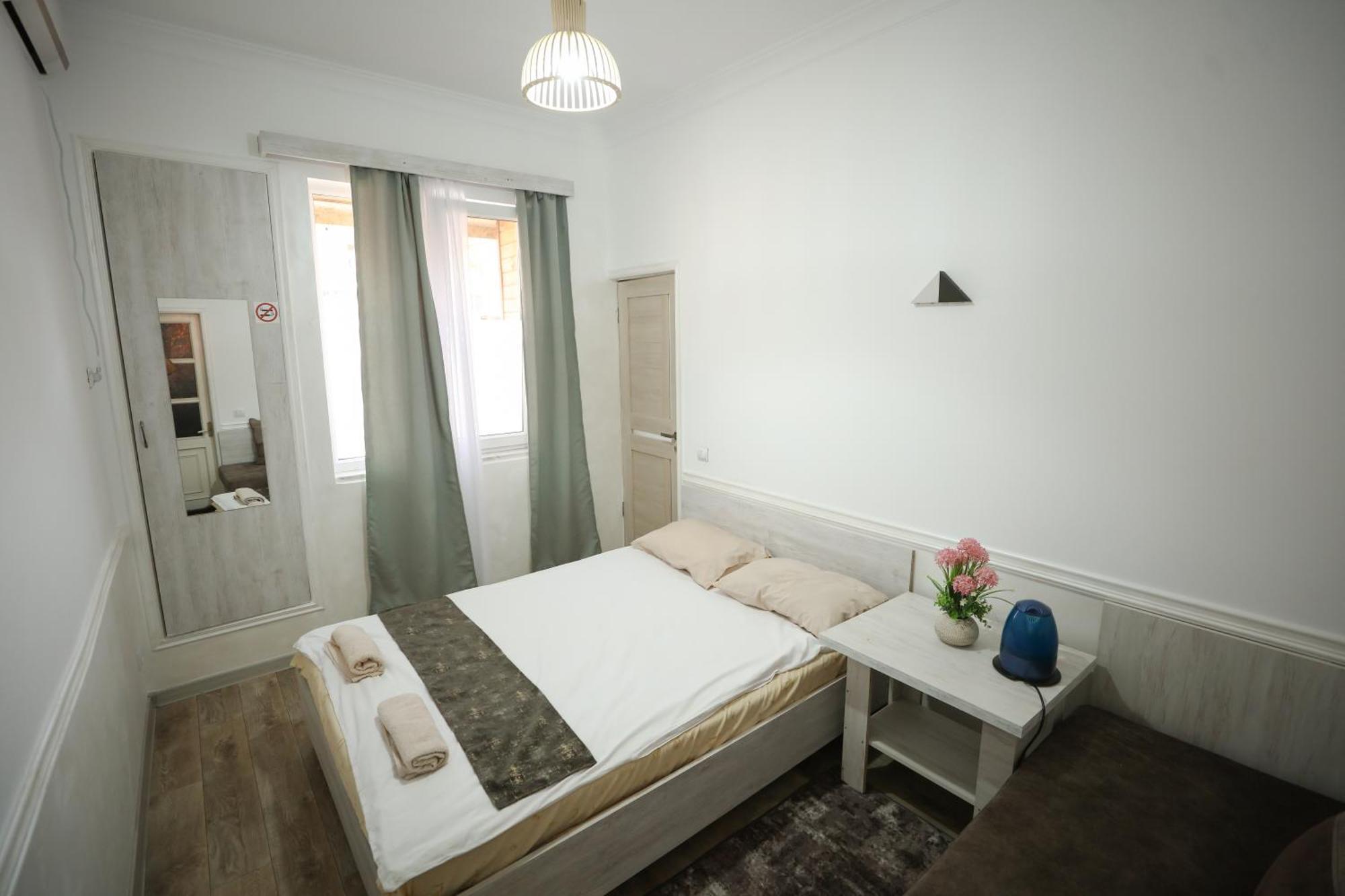 U Ashota Hotel Ереван Екстериор снимка