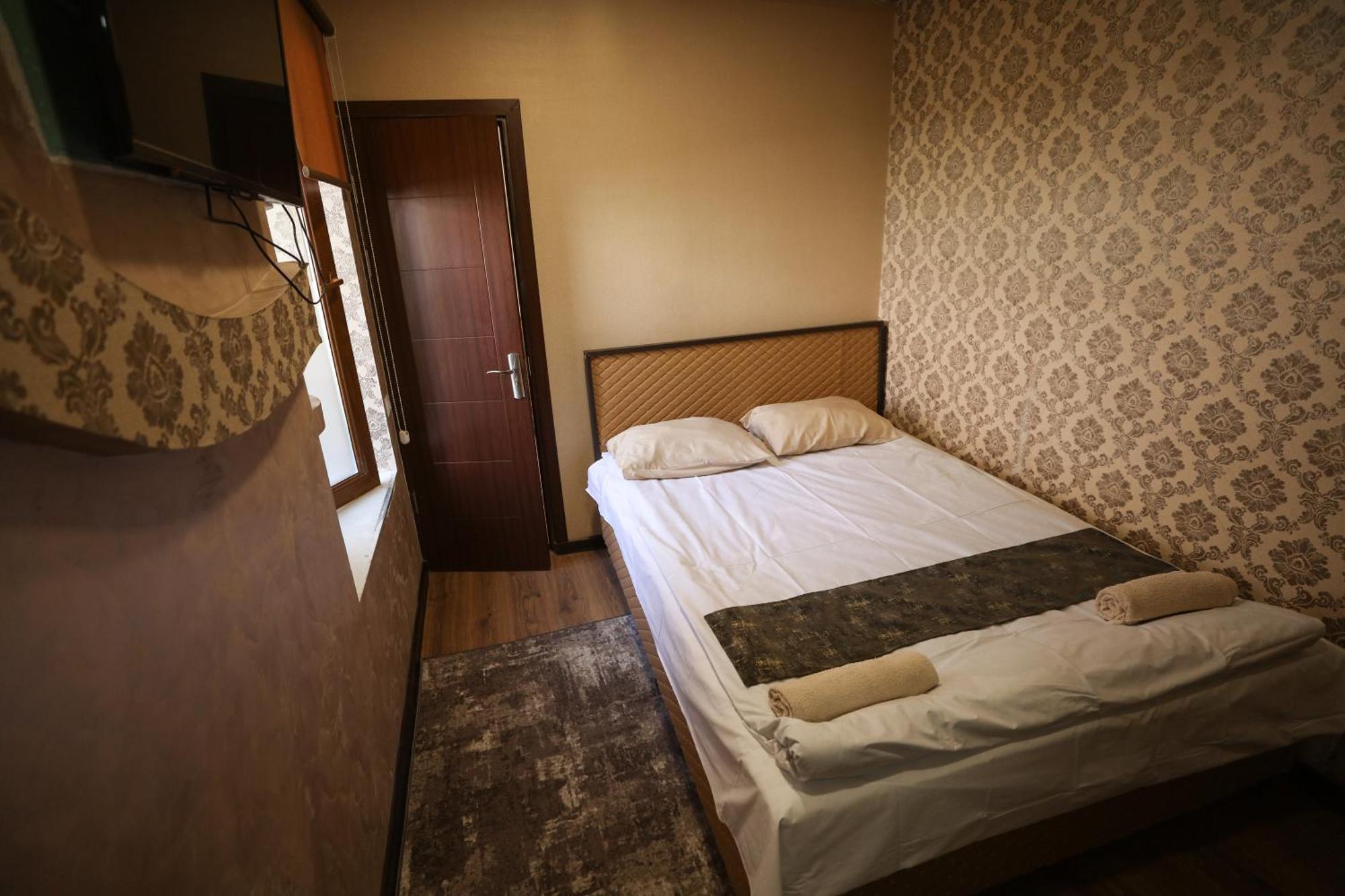 U Ashota Hotel Ереван Екстериор снимка