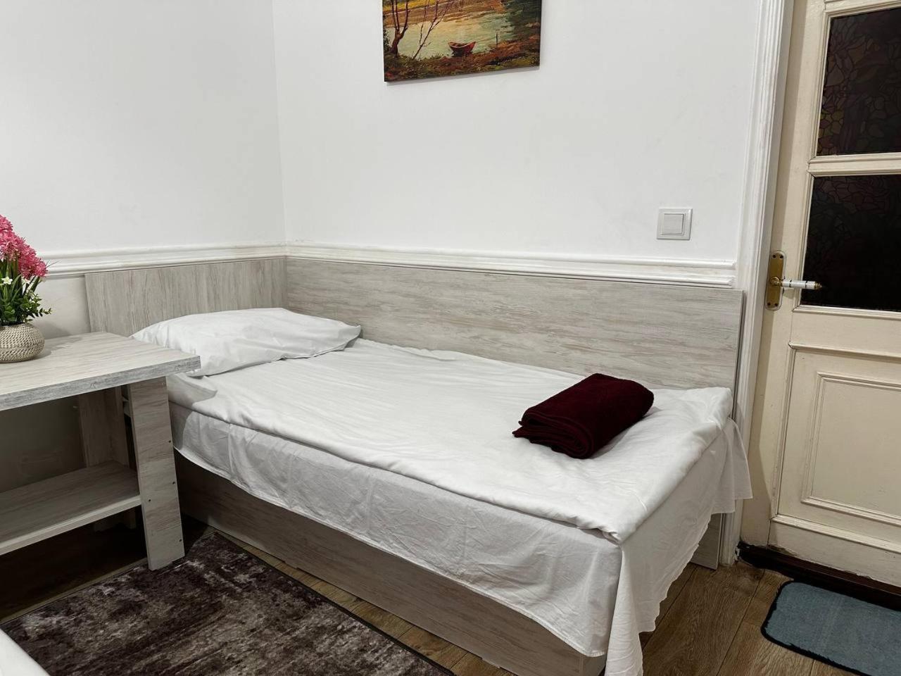 U Ashota Hotel Ереван Екстериор снимка