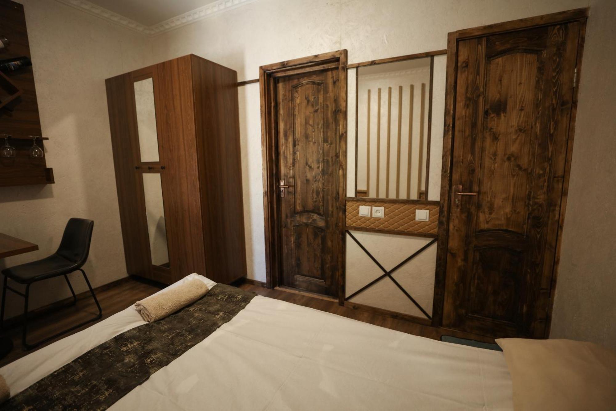 U Ashota Hotel Ереван Екстериор снимка