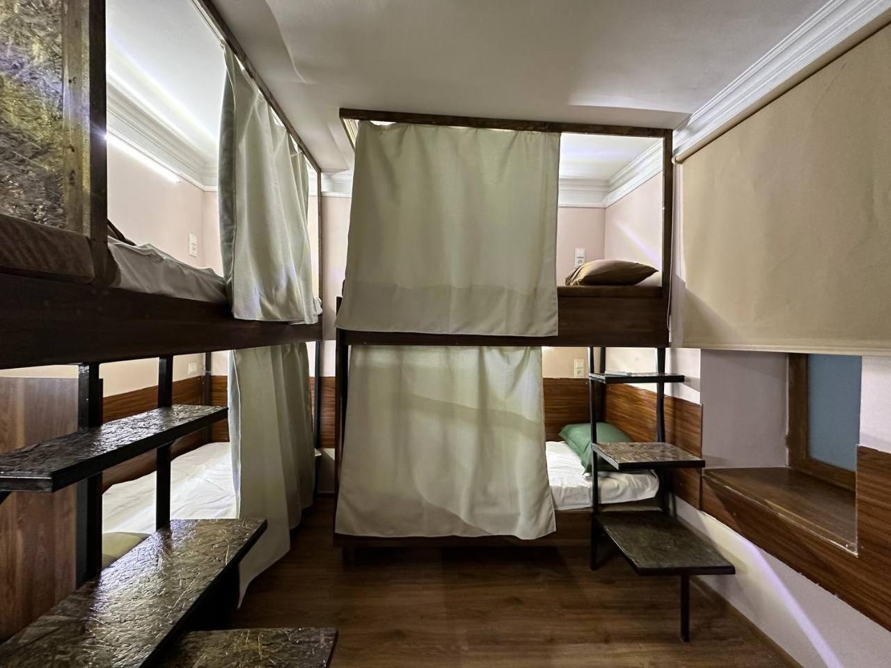 U Ashota Hotel Ереван Екстериор снимка